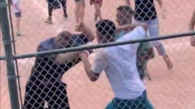 Coaches' Brawl at Youth Baseball Game Caught on Tape - ABC News