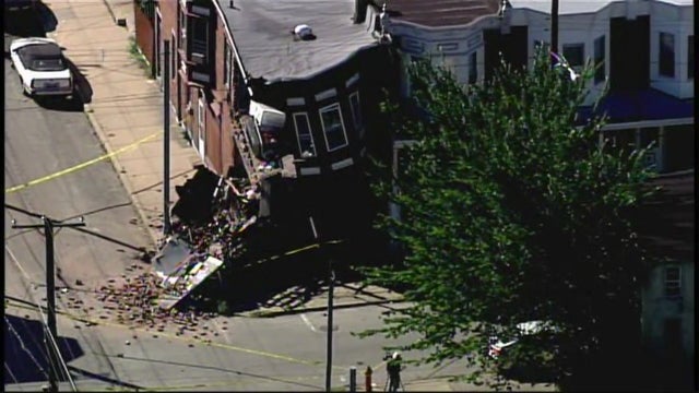 building-collapse-east-mount-airy.jpg 