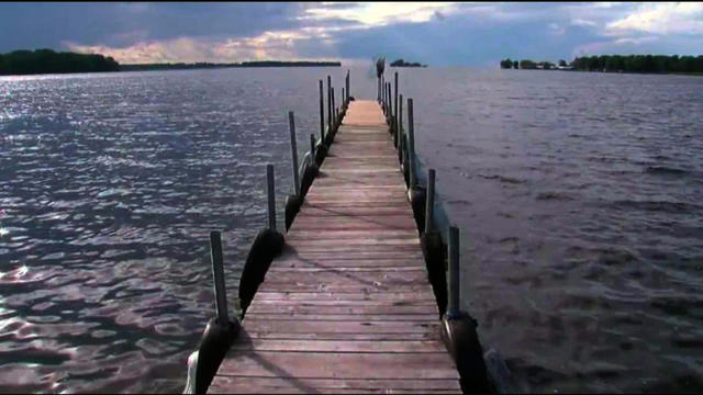 lake-dock.jpg 
