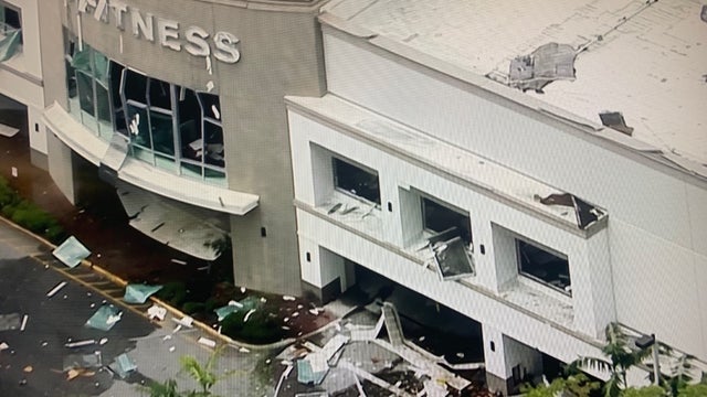florida-strip-mall-explosion.jpg 