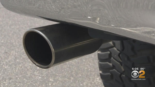 idling-cars-exhaust.jpg 