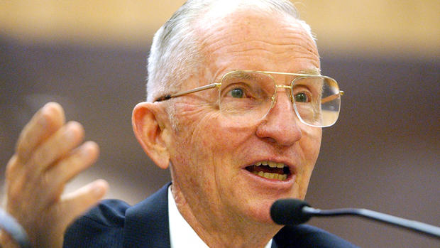 Ross Perot Testifies To CA Senate Committee 