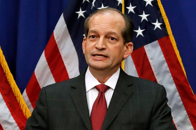 APTOPIX Financier Labor Secretary 
