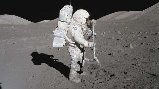 harrison-schmitt-on-the-moon-during-apollo-17-mission-nasa-620.jpg 