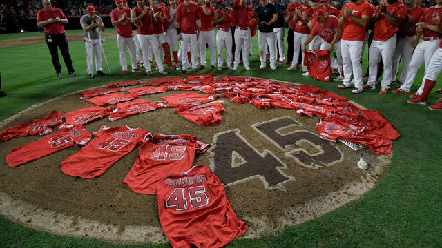 Angels throw no-hitter on night to honor Skaggs - ESPN