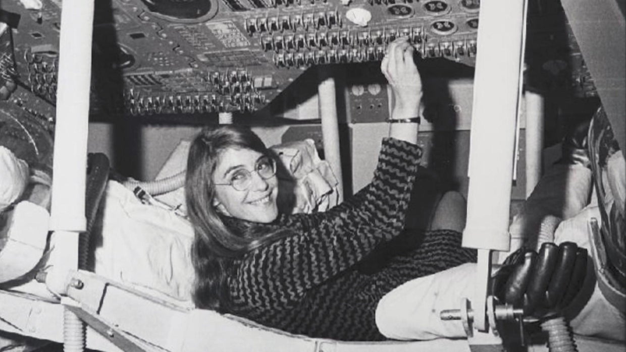 d2-nod-women-of-apollo-0715-frame-2076.jpg 