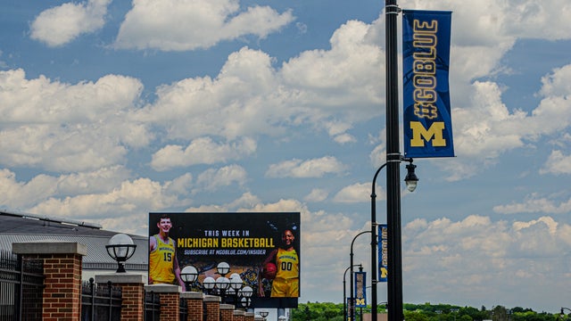 CForbes_AnnArbor_UofM_MichStadiumBBALLSIGN-6102.jpg 