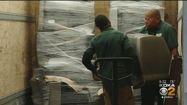 RecycleElectronics.jpg 