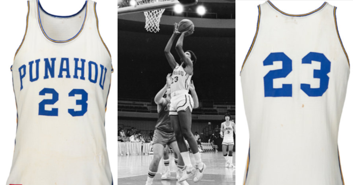 Obama's school basketball jersey could fetch $200k in auction