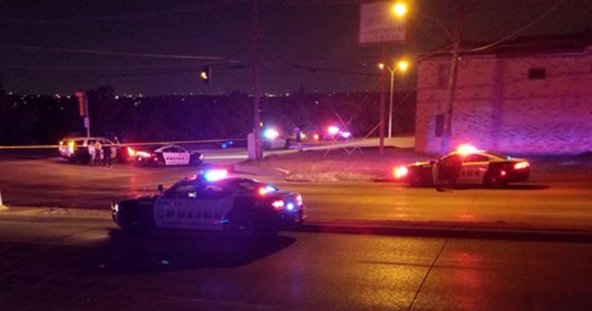 Suspect Killed After Shooting At Dallas Police - CBS Texas