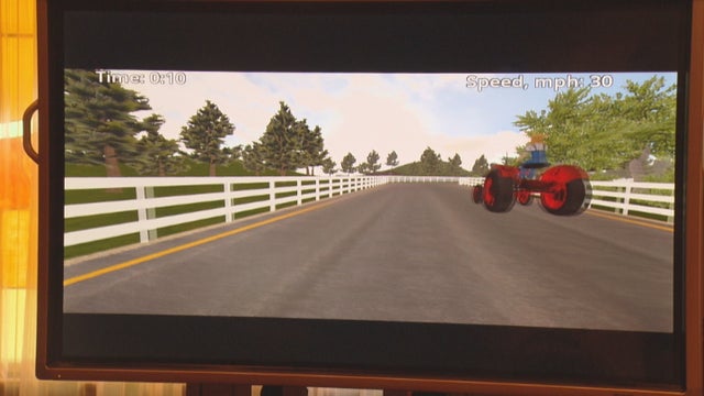 SENIOR FREINDLY TECH 5VO_frame_346