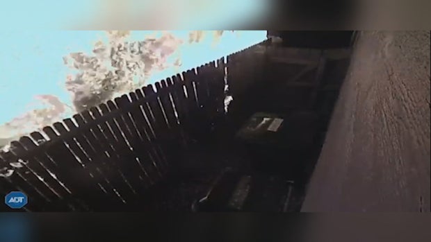 DFD RESCUE REUNION 5PKG_frame_861