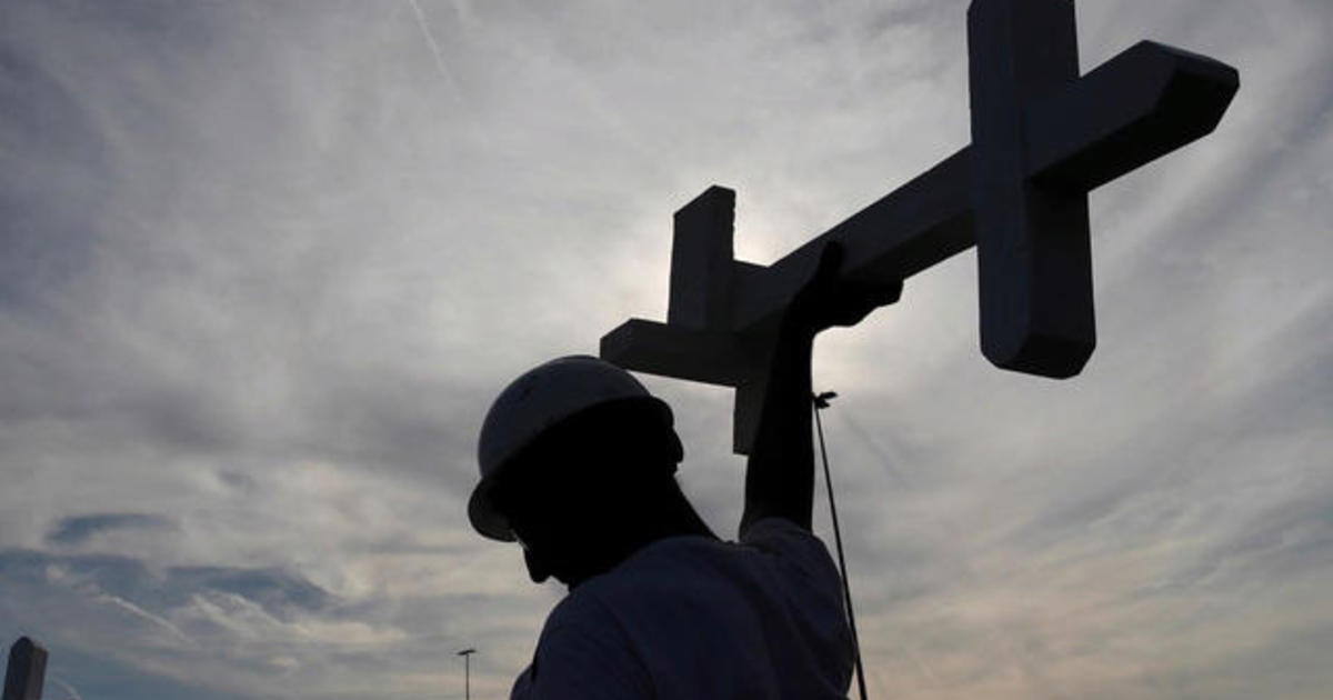 Ravens, Jaguars Pray For El Paso, Dayton Mass Shooting Victims At Joint  Practice - CBS Baltimore