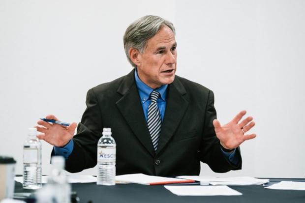 Gov. Greg Abbott meets with El Paso state lawmakers 