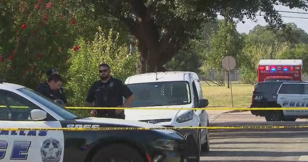 Dallas SWAT Standoff Ends With Suspect Surrender CBS DFW