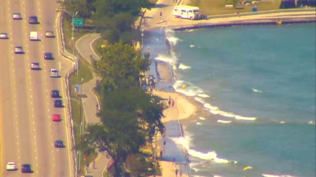 Lakefront_Waves_0815.jpg 