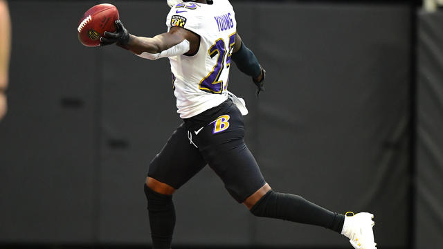 Ravens cornerback Tavon Young could miss season with neck injury