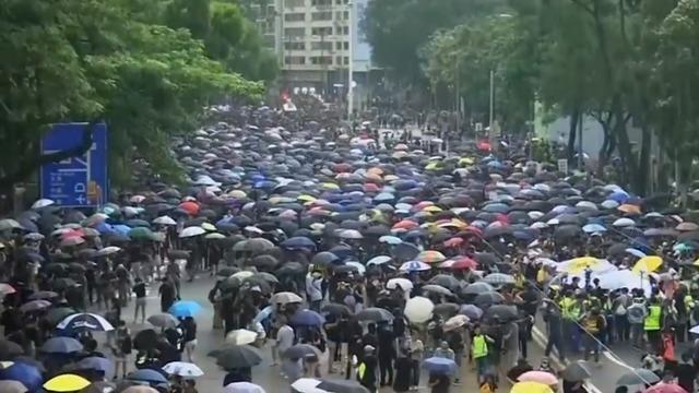 cbsn-fusion-hong-kong-protests-11th-weekend-analysis-isaac-stone-fish-thumbnail-1915164-640x360.jpg 