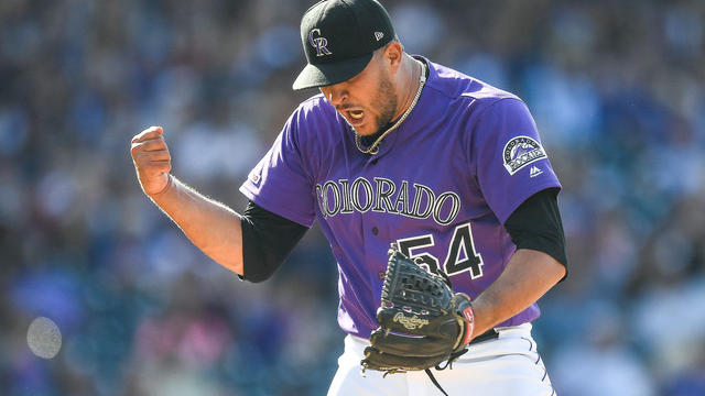 Diaz, Hampson homers lift Rockies past Diamondbacks 5-2