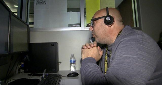 Inside a suicide prevention call center responding to thousands of veterans - CBS News