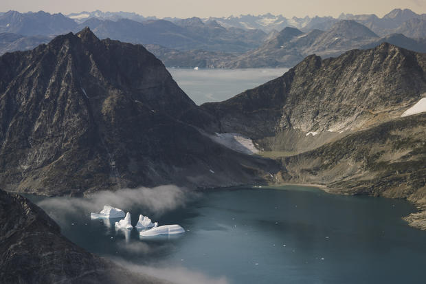 APTOPIX Greenland Glaciers 