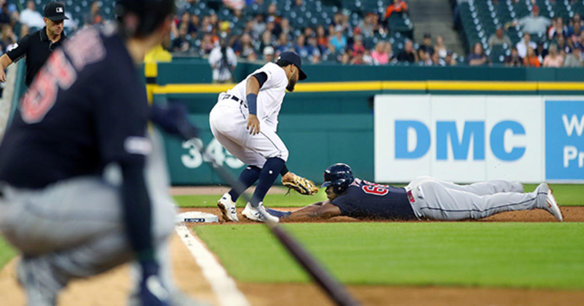 WATCH: Tyler Naquin Misplay That Hurt Indians in Game 6
