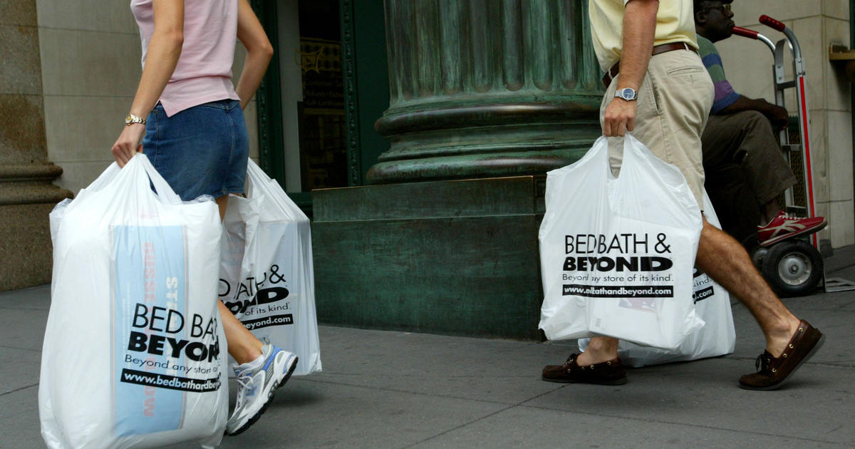 Bed Bath & Beyond Is Closing 200 Stores — A Full List of 40 Bed
