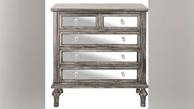 recalled-mirror-dresser.jpg 