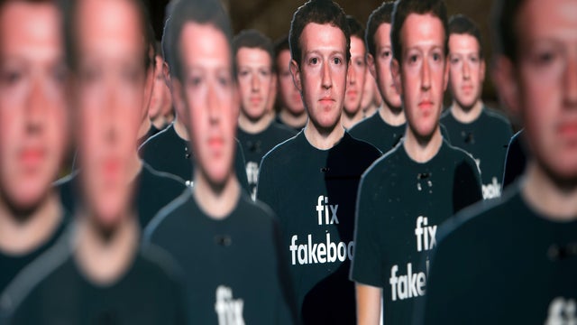 US-INTERNET-FACEBOOK-DEMONSTRATION 