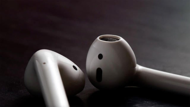 0906-cbsn-social-airpods-1928216-640x360.jpg 