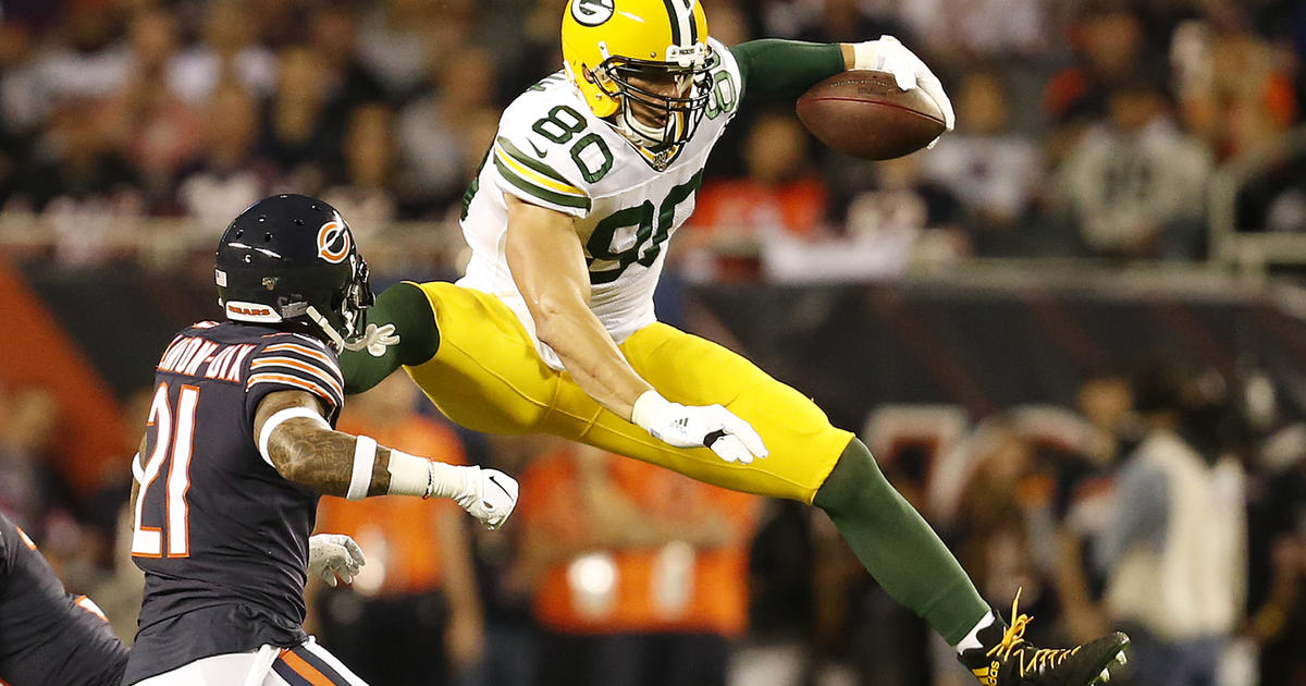 Packers D, Aaron Rodgers beat Bears 10-3 in opener