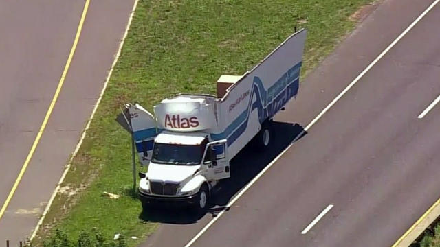 Truck-HIts-Overpass.jpg 