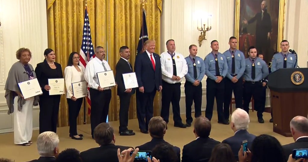 Dayton Shooting Rampage First Responders Honored At White House - CBS ...