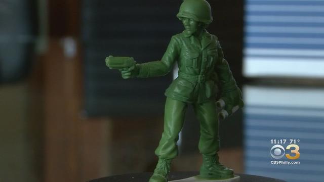 green-army-toy.jpg 