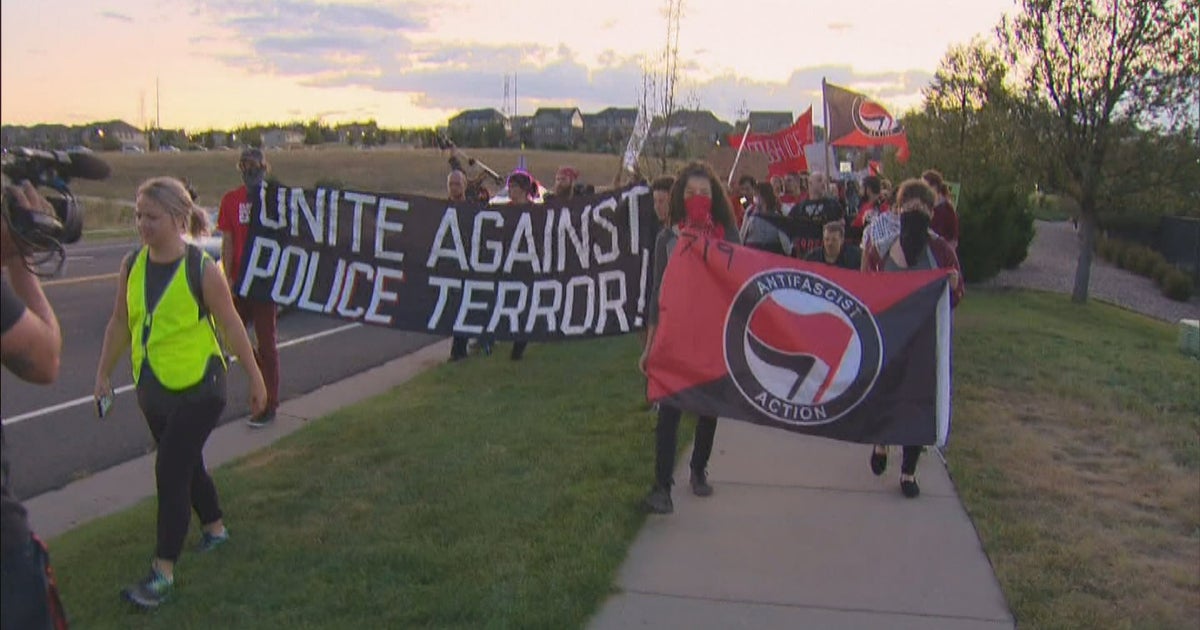 3 Arrested At ICE Protest Outside GEO Official's Home In Aurora - CBS ...