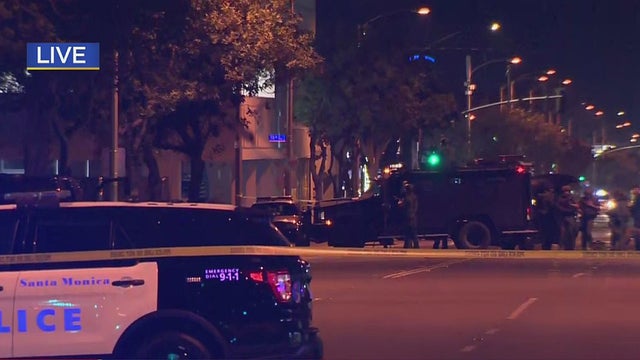 santa-monica-standoff.jpg 