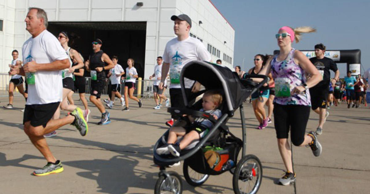 Hundreds Of Runners Take Flight At 4th Annual FlyBy 5K CBS Pittsburgh