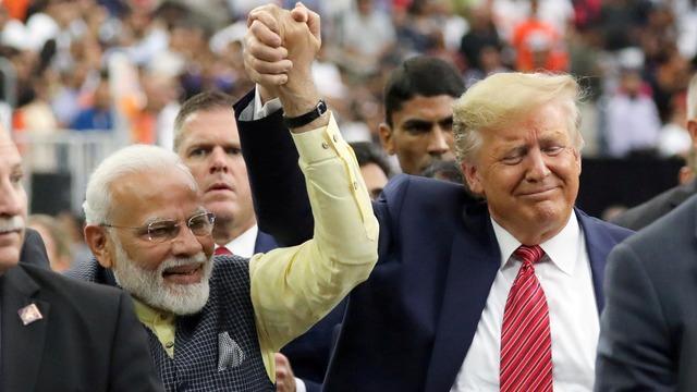 cbsn-fusion-donald-trump-hosts-indian-pm-narendra-modi-howdy-modi-texas-rally-thumbnail-351897-640x360.jpg 