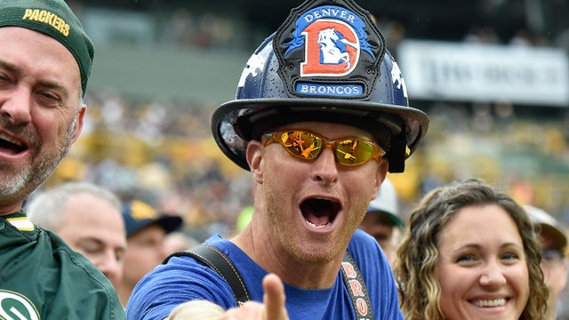denver-broncos-fans.jpg 