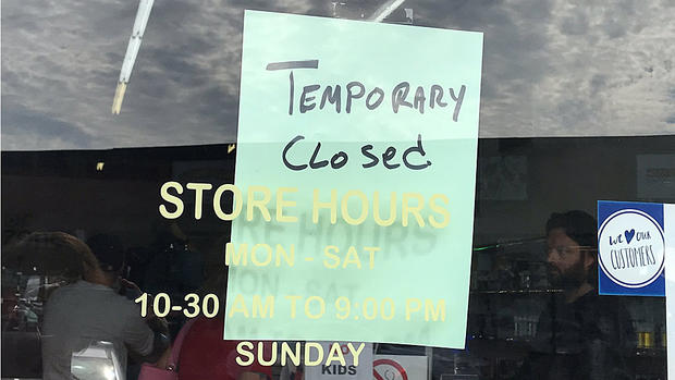 vape store closed edit 