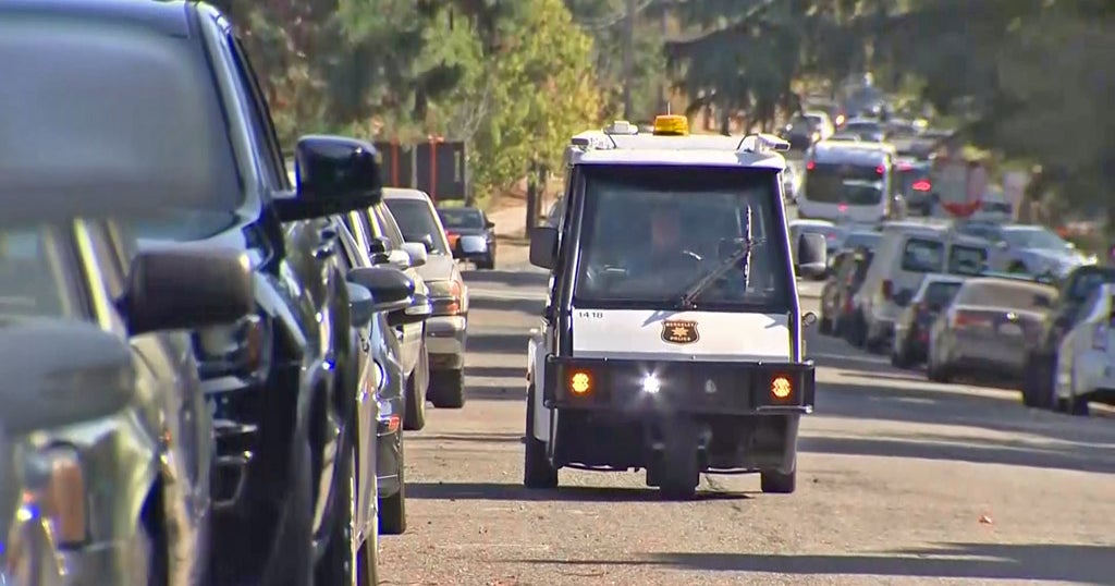 Berkeley Cracks Down On Neighborhood Parking For Cal Bears Football