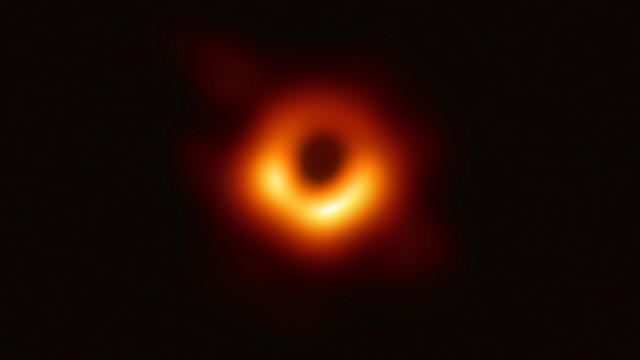 smithsonianblackhole-1942219-640x360.jpg 