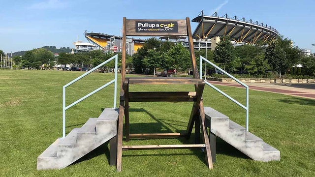 visit-pittsburgh-parking-chair-heinz-field-.jpg 