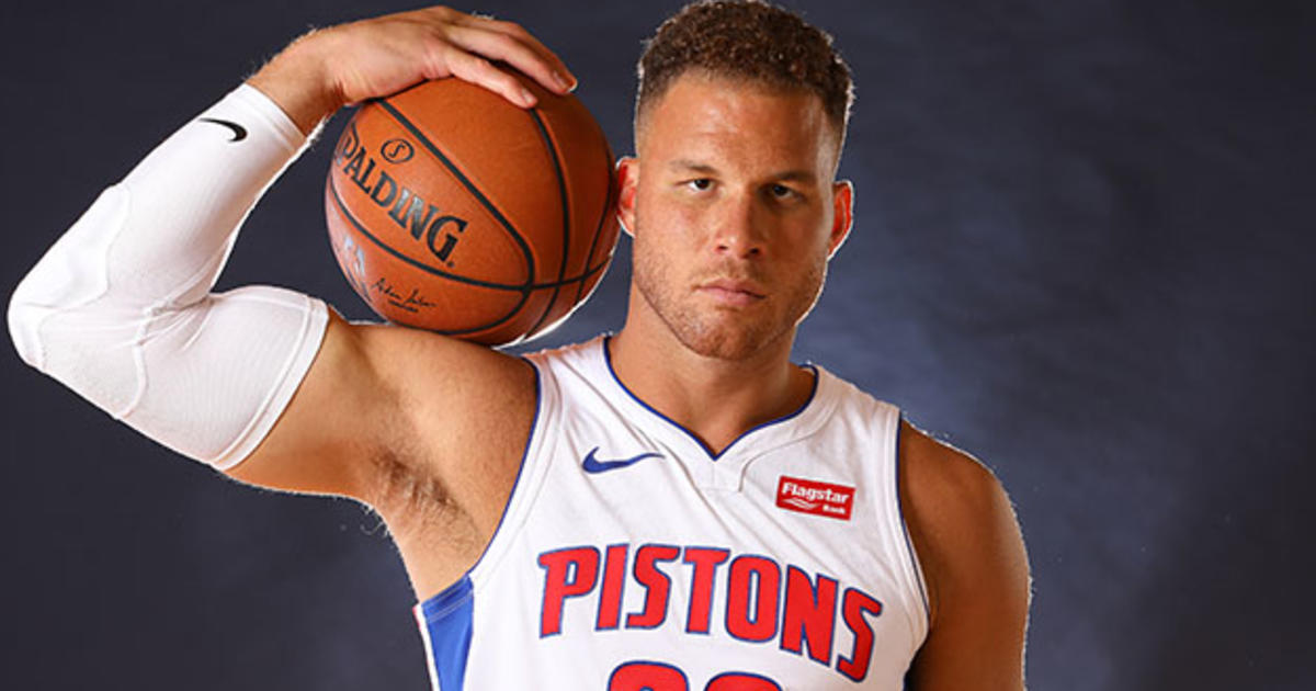 First picture of Blake Griffin in a Pistons jersey : r/nba