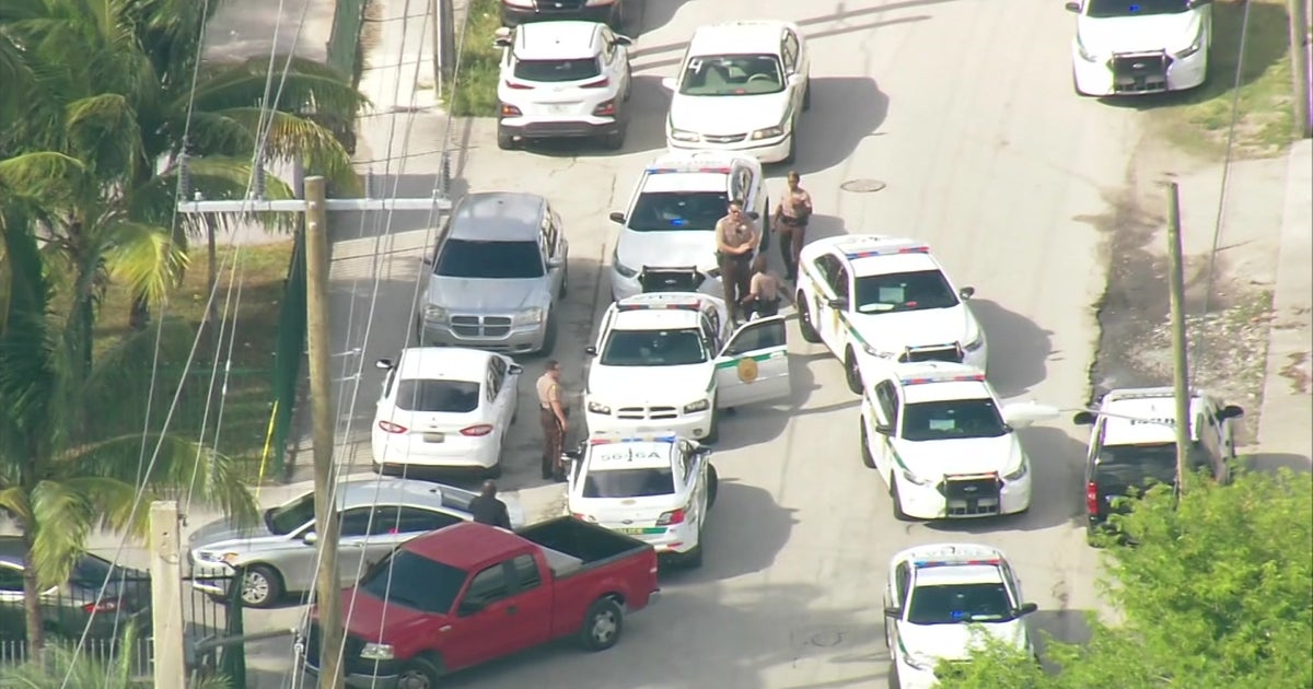 1 Dead, 2 Others Injured In Opa-Locka Drive-By Shooting - CBS Miami