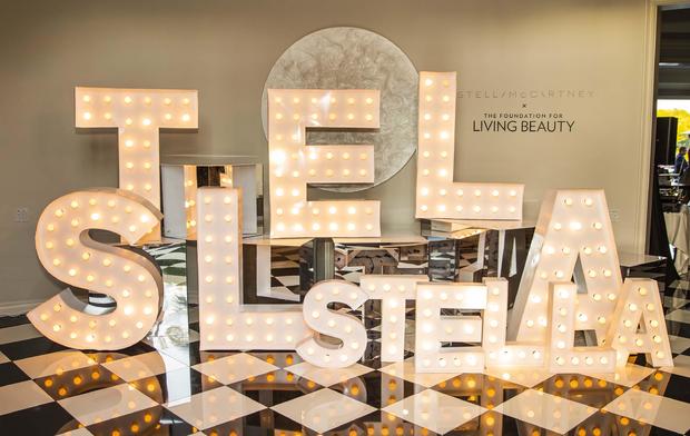 Atmosphere at Living Beauty's Dinner Under The Stars Hosted By Stella McCartney on May 03, 2019 in Beverly Hills, California. 