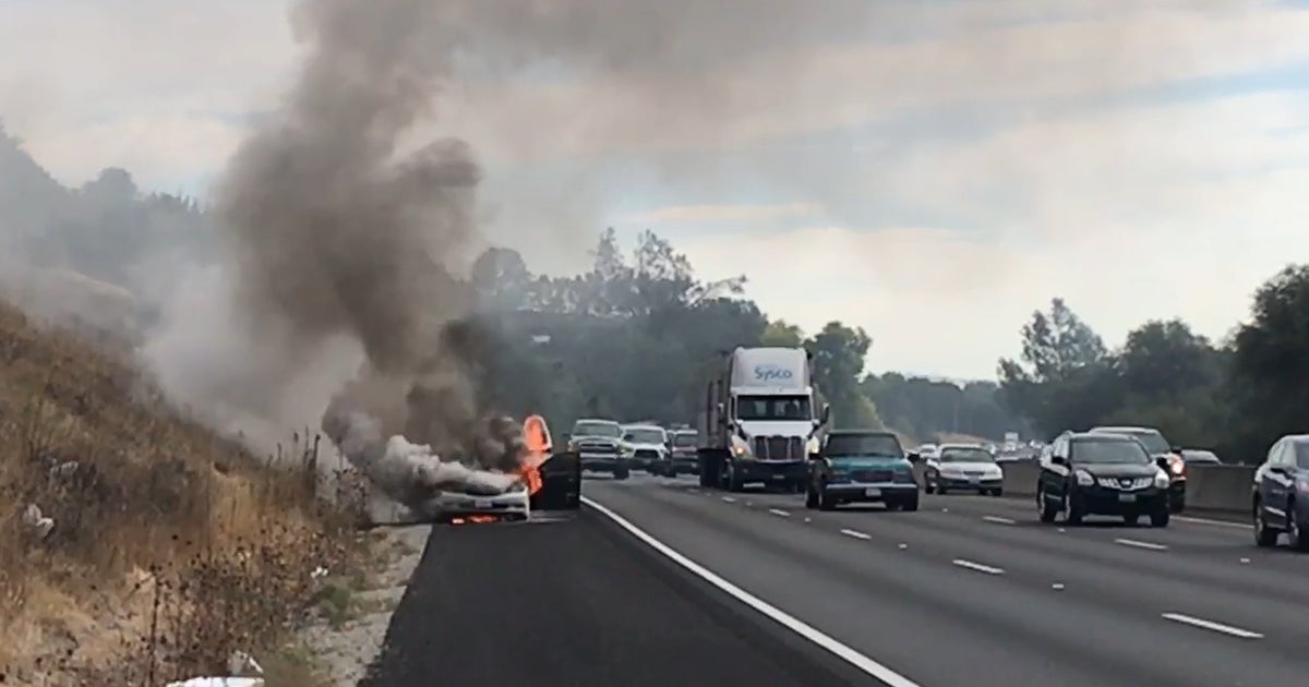 VIDEO Car Catches Fire On Highway 50 Near Folsom CBS Sacramento