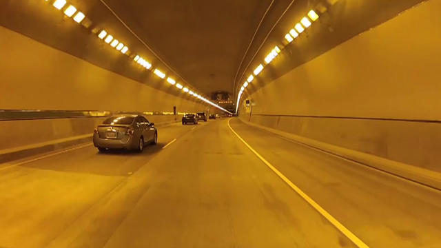 Caldecott-Tunnel-2.jpg 