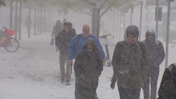 Cold People Bundle Up For The October 2019 Snowstorm in Denver 
