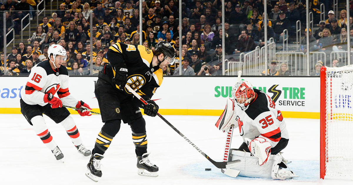 Bruins overpower Devils in home opener, 3-0